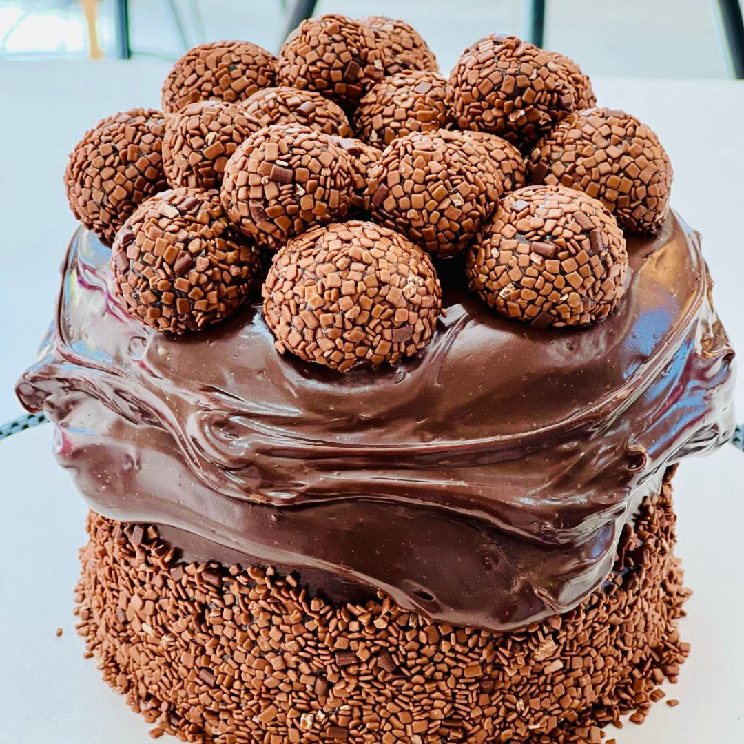 Curso Bolos Chocolatudos é melhor o curso de confeitaria e bolos 2025