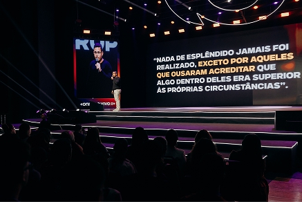 O Novo Mercado Ao Vivo (ONM Ao Vivo) é melhor o curso de marketing digital 2025